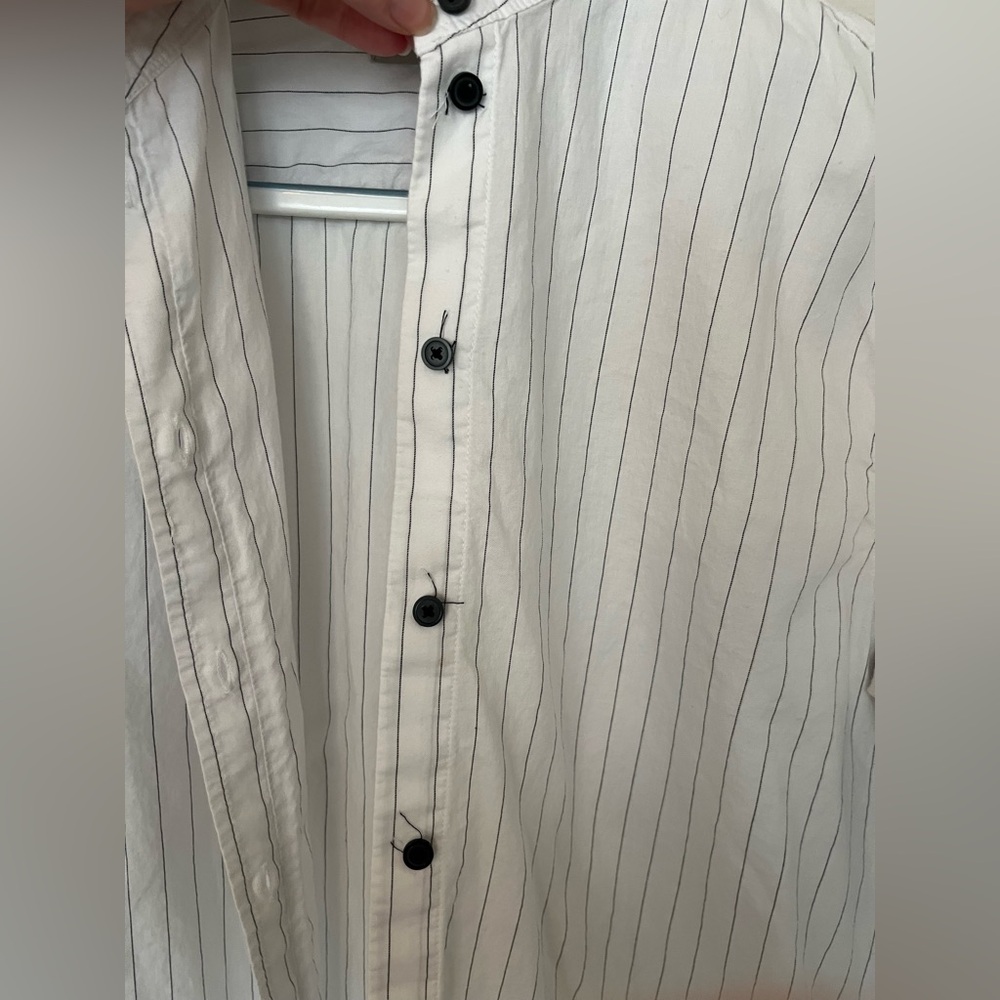 Everlane button down - Picture 7 of 8